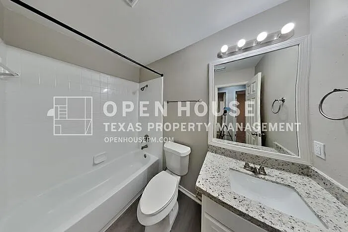 227 Eagle Pass Dr — Photo 15