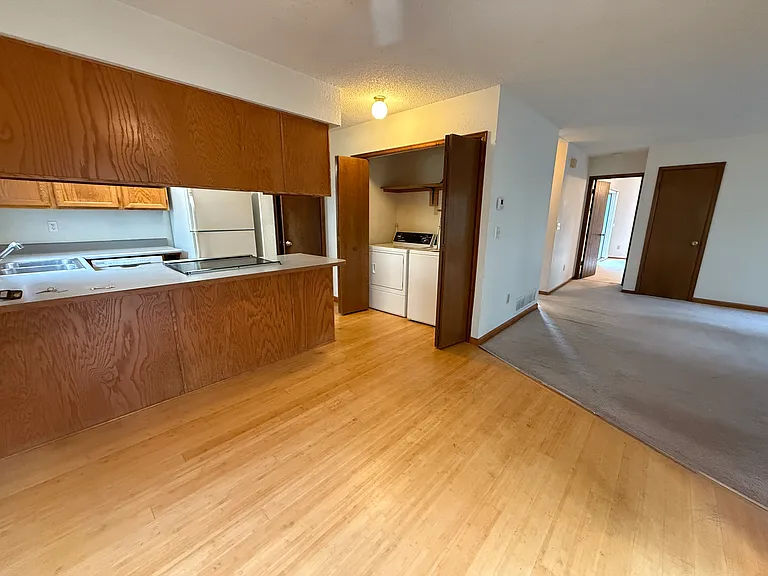 6262 Willow Ln — Photo 7
