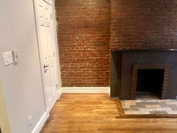 2nd image of 20 7th Ave S #4