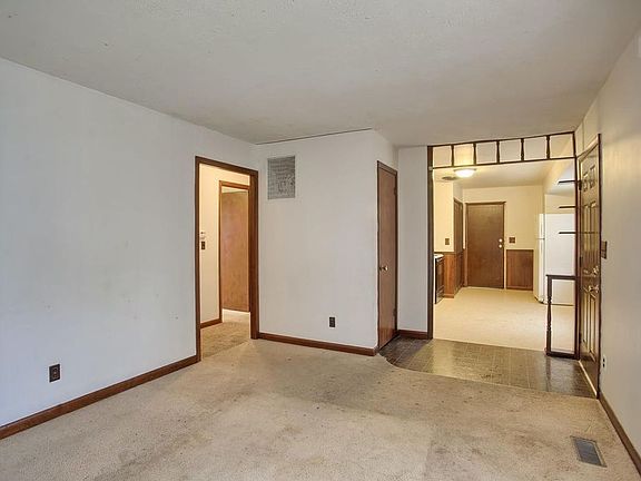 2nd image of 905 Lanore Dr