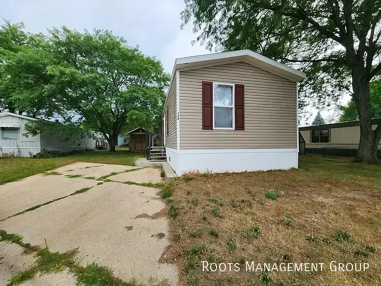 666 S Bluff St #746 — Photo 3
