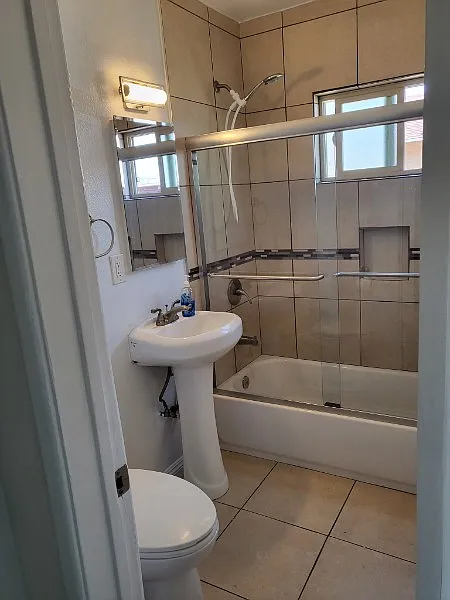 4808 Elizabeth St — Photo 3