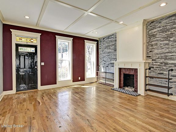 2nd image of 713 E Kentucky St