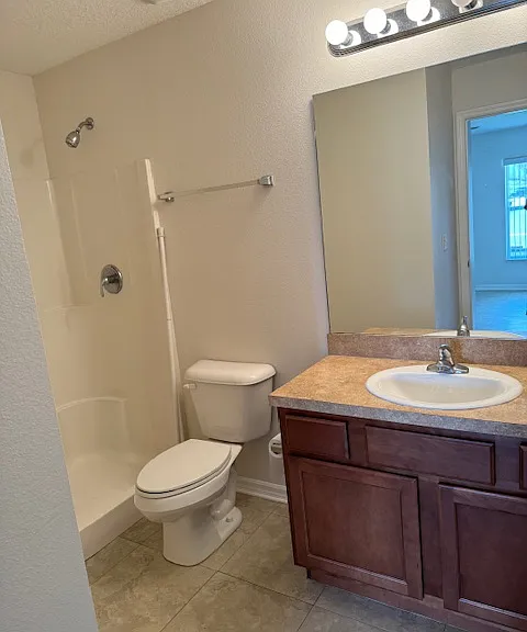 Main bathroom