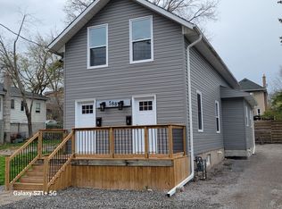 588 Wolfe St, Peterborough, ON K9J 2L8