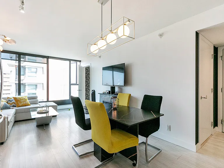 1133 Hornby St #D4 — Photo 9