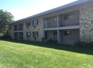 3811 S 35th St #224, Milwaukee, WI 53221