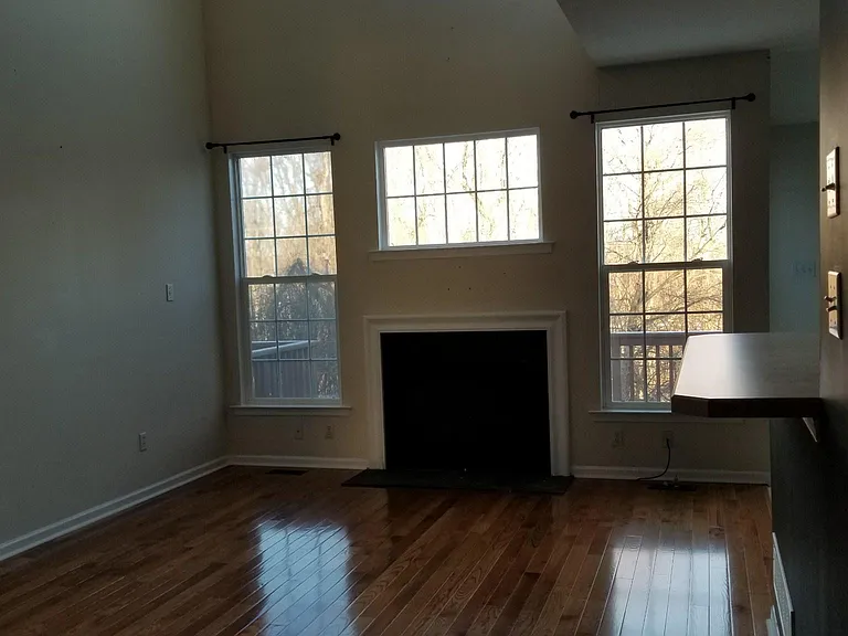 243 Birchwood Dr — Photo 8