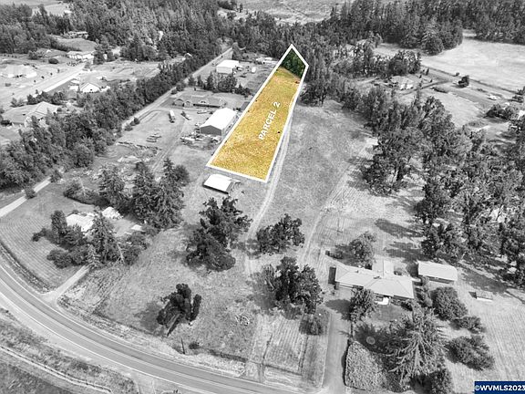3rd image of 6638 Mary Ln NE