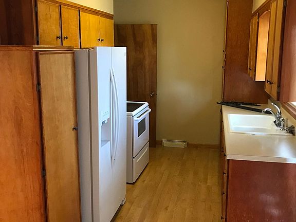 4th image of 1702 N Garfield St