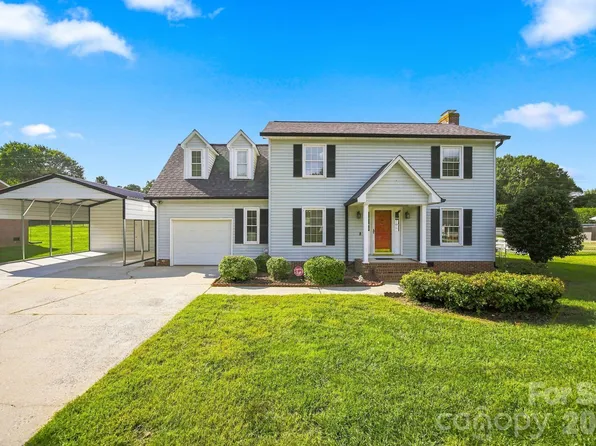 2325 Winterfield Dr, Gastonia, NC 28056