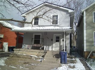 236 Chestnut St, Lockport, NY 14094
