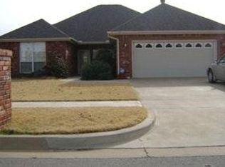 3711 NE Bradford St, Lawton, OK 73507