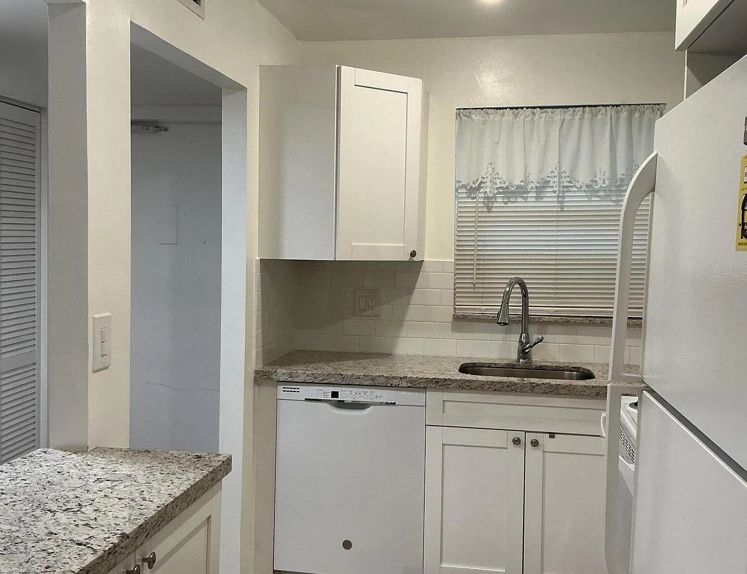 2 bed, 2.0 bath, 850 sqft, $1,700 — Photo 4