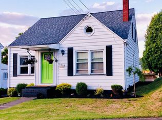 1066 Admiral Pl, Elmira, NY