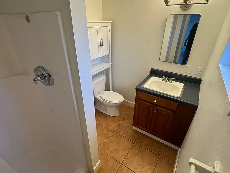 1612 N San Francisco St — Photo 12