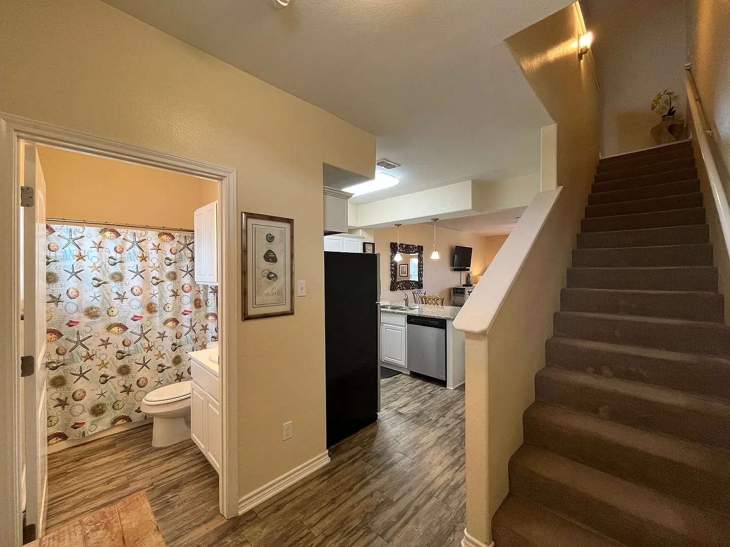 Fully Furnished Island Townhome With Some Bills Paid — Photo 3