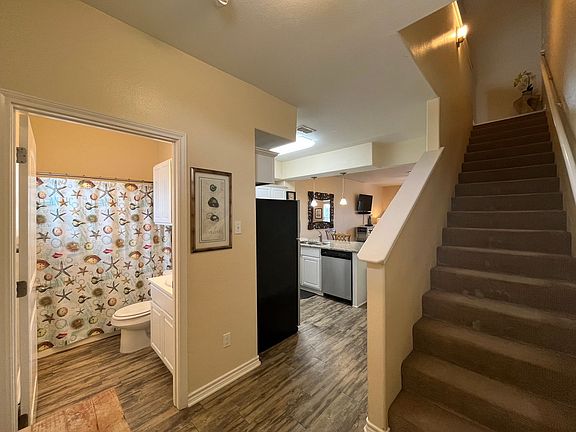 5th image of 15128 Dory Dr