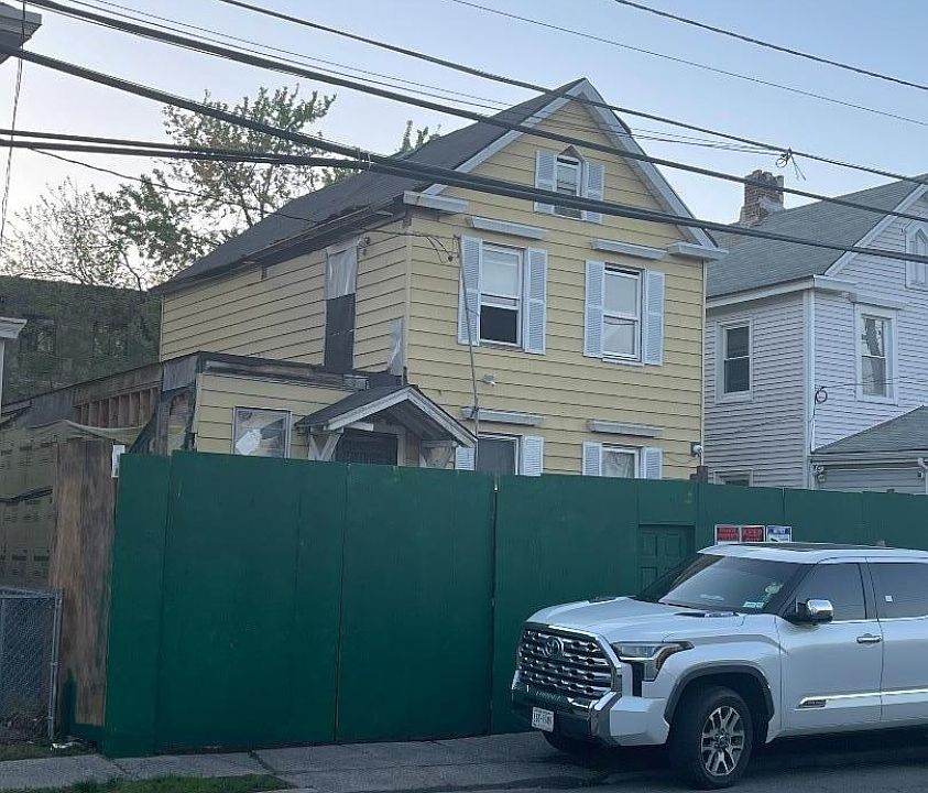 2nd image of 23 Augusta St