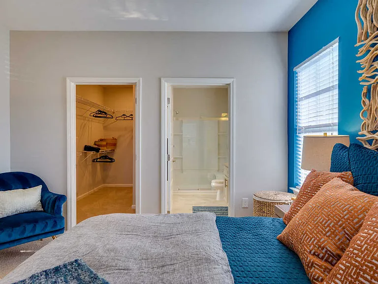 Spacious Bedrooms With En Suite Closet And Bathrooms