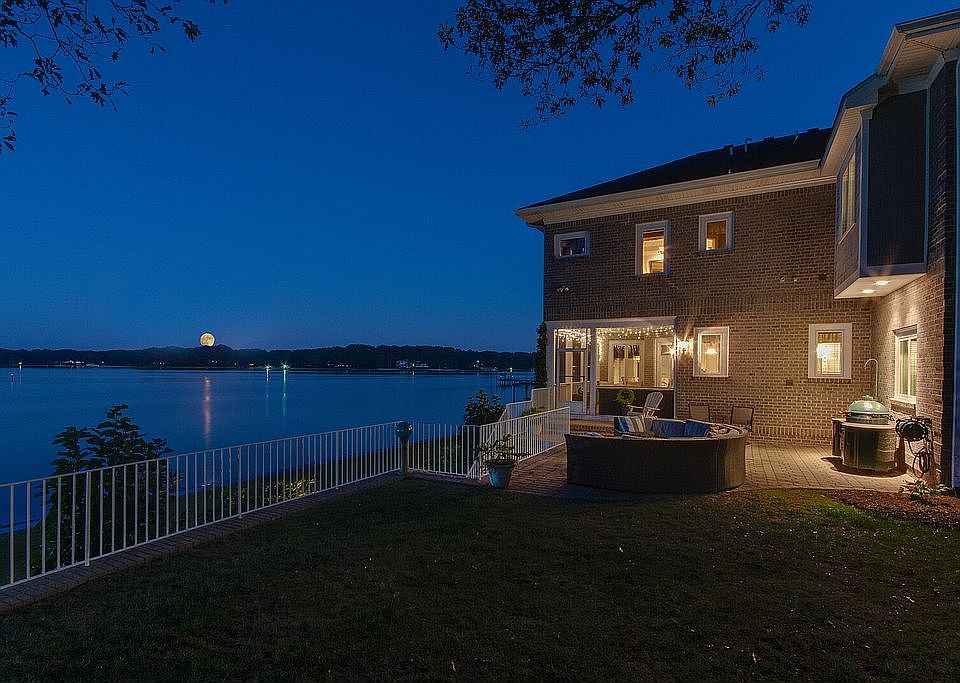 1st image of 4116 Hermitage Pt
