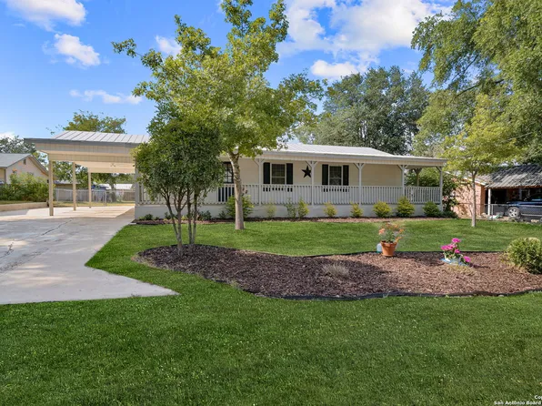 1209 BERLIN ST, Castroville, TX 78009