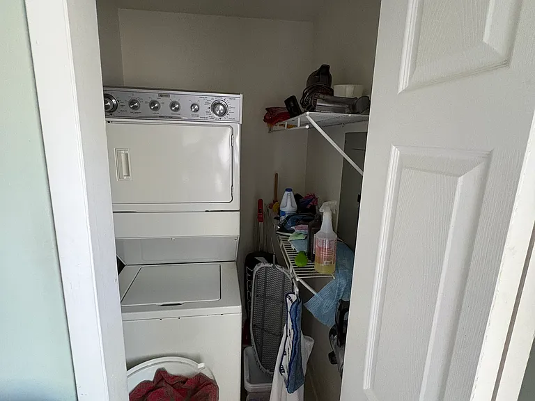 502 Westbourne Dr #4 — Photo 27