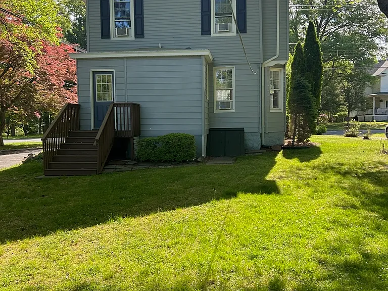 126 Grant Ave — Photo 28