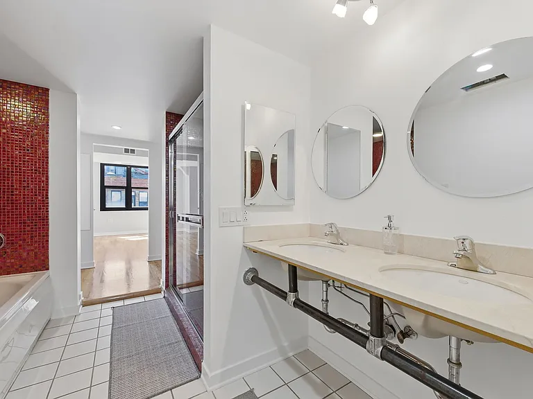1910 S Indiana Ave #518 — Photo 9