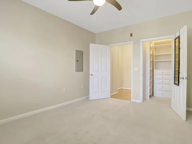2301 25th St S #4-412 — Photo 12