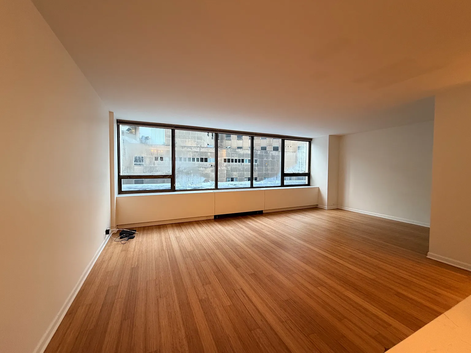 Studio, 600 sqft, $1,750 — Photo 3