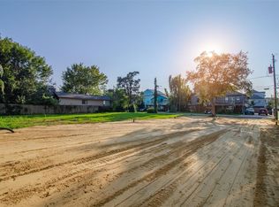 213 Narcissus Rd, Clear Lake Shores, TX 77565