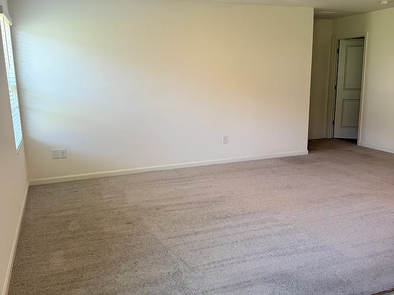 1506 Robin Rd — Photo 6