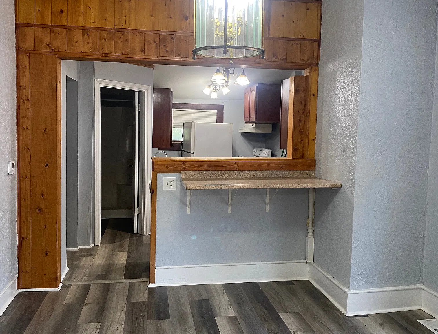 2 bed, 1100 sqft, $990 — Photo 3