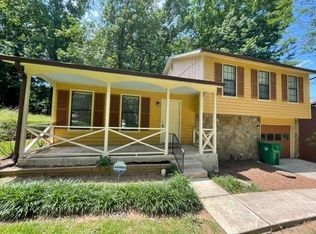 5388 Martins Crossing Rd, Stone Mountain, GA 30088