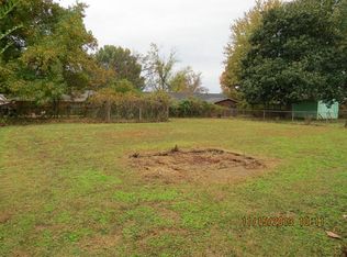 1925 Nantucket Dr, Memphis, TN 38109