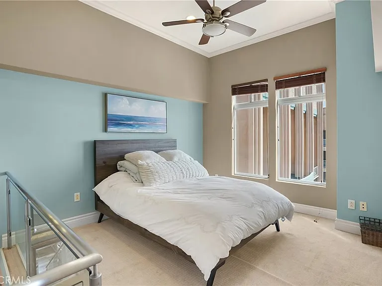 488 E Ocean #P2 — Photo 24