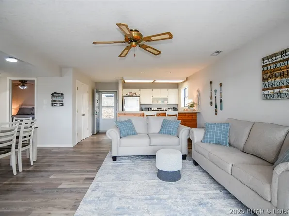 2500 Bay Point Ln #521, Osage Beach, MO 65065