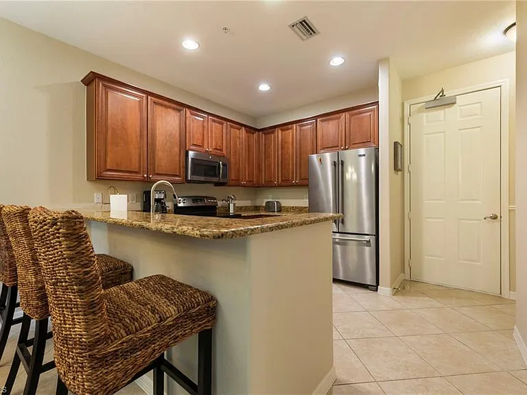9066 Albion Ln N #5106 — Photo 8