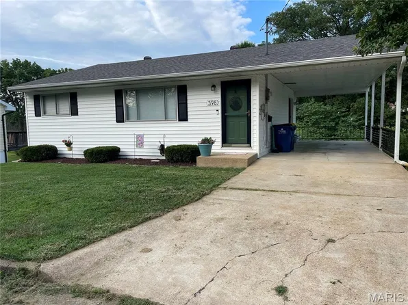 398 Hawthorne Dr, Union, MO 63084