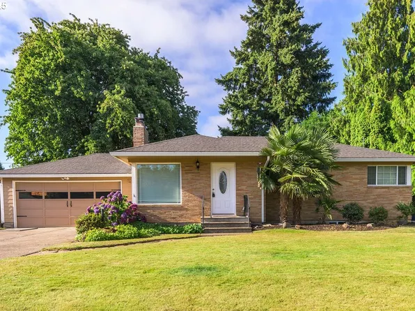 705 NW 79th St, Vancouver, WA 98665