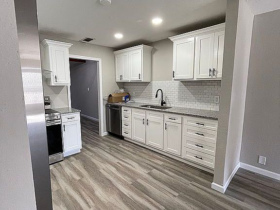 4th image of 1501 S Alice Ave
