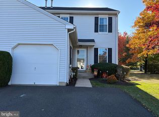 810 Sand Wedge Ct, Warrington, PA 18976