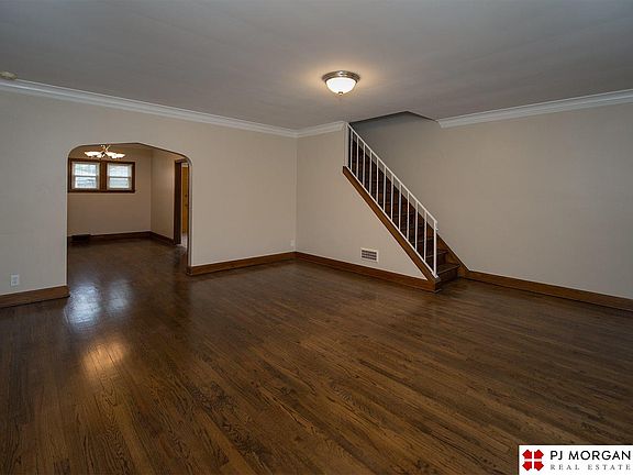 2nd image of 5120 Leavenworth St