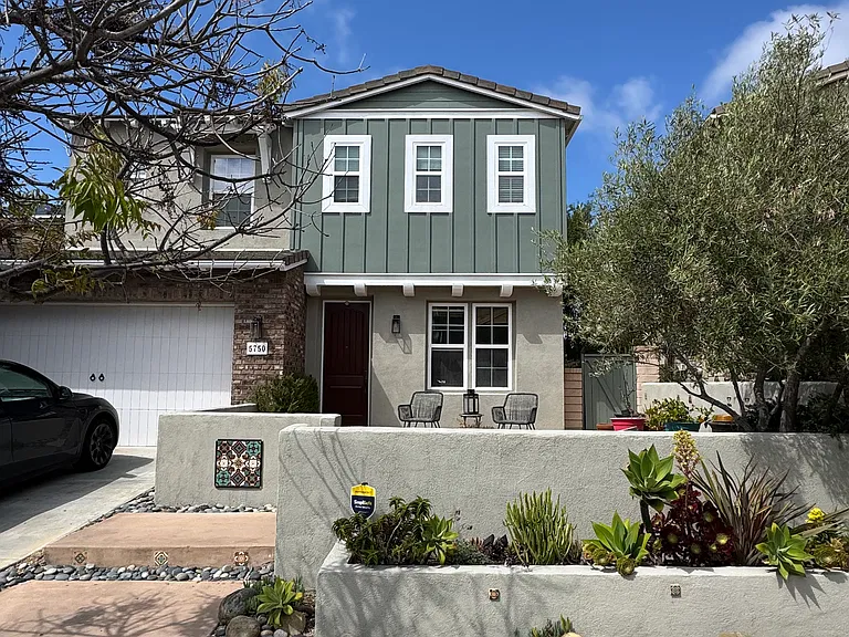 5750 Cape Jewels Trl — Photo 1