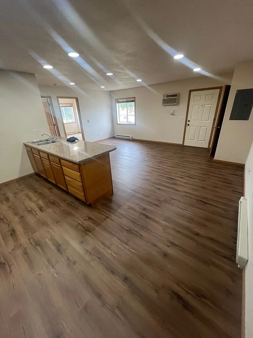 Northern Place Apartments 3 — Photo 4