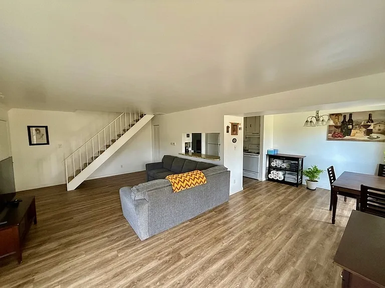 3104 S Eden Dr — Photo 3
