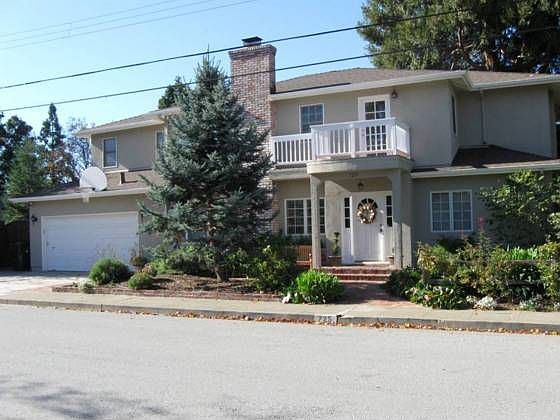 1st image of 725 Regal Ct