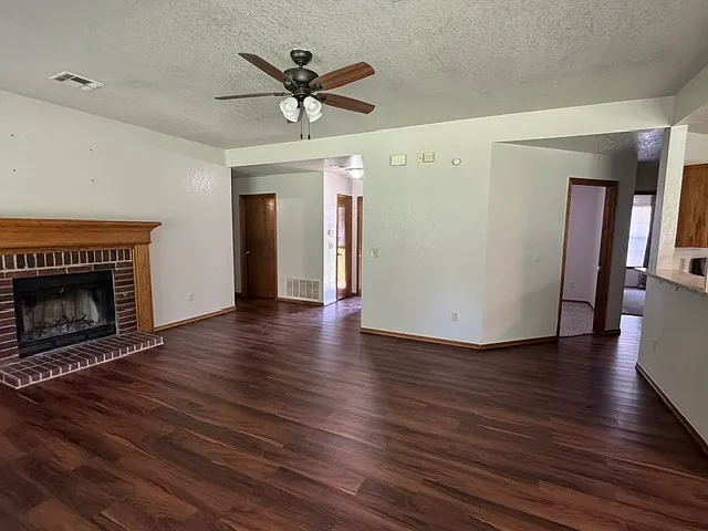 204 S Chanda Ln — Photo 7