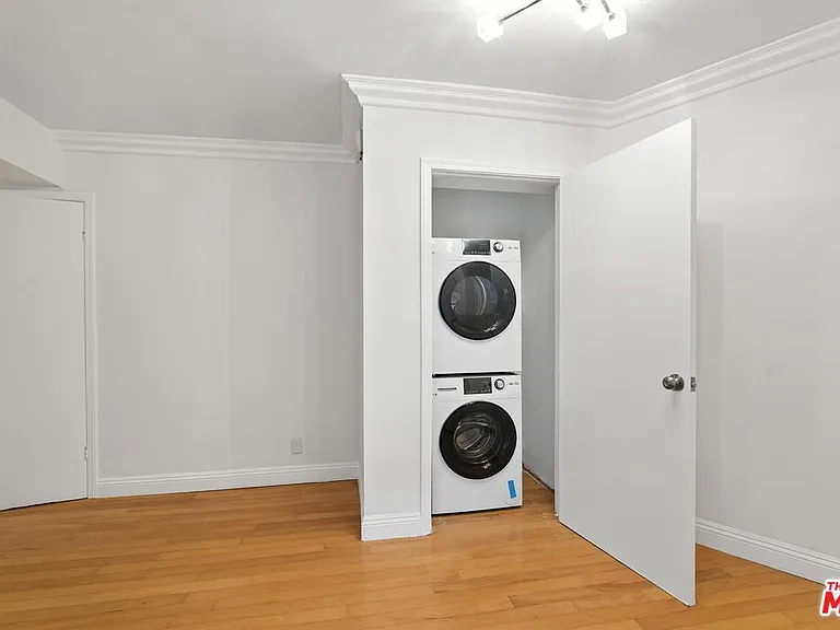 1230 Princeton St #3 — Photo 11